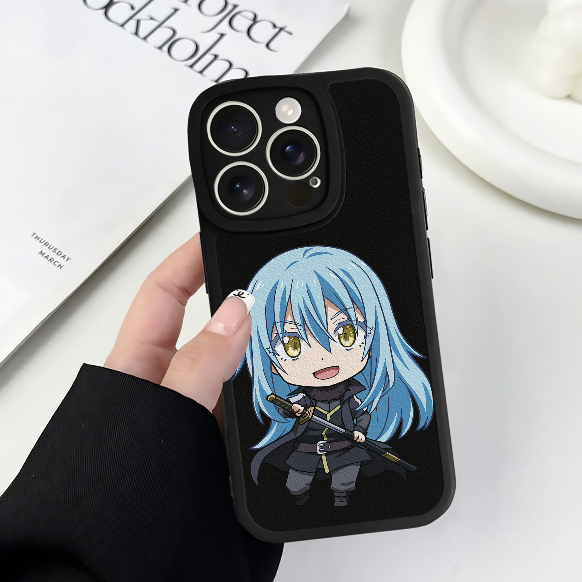 （画像用） 転スラ Regarding Reincarnated to Slime 【iPhone 16シリーズ対応】シリコンスマホケース（レザー調） 材質：シリコン